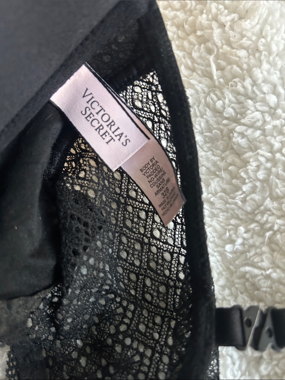 Victoria’s Secret padded no wire bra - Picture 4 of 8